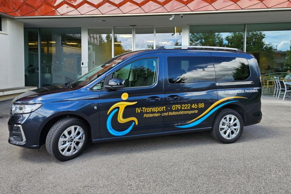 Fahrzeug von IV Transport für Patienten- und Rollstuhltransporte im Laufental